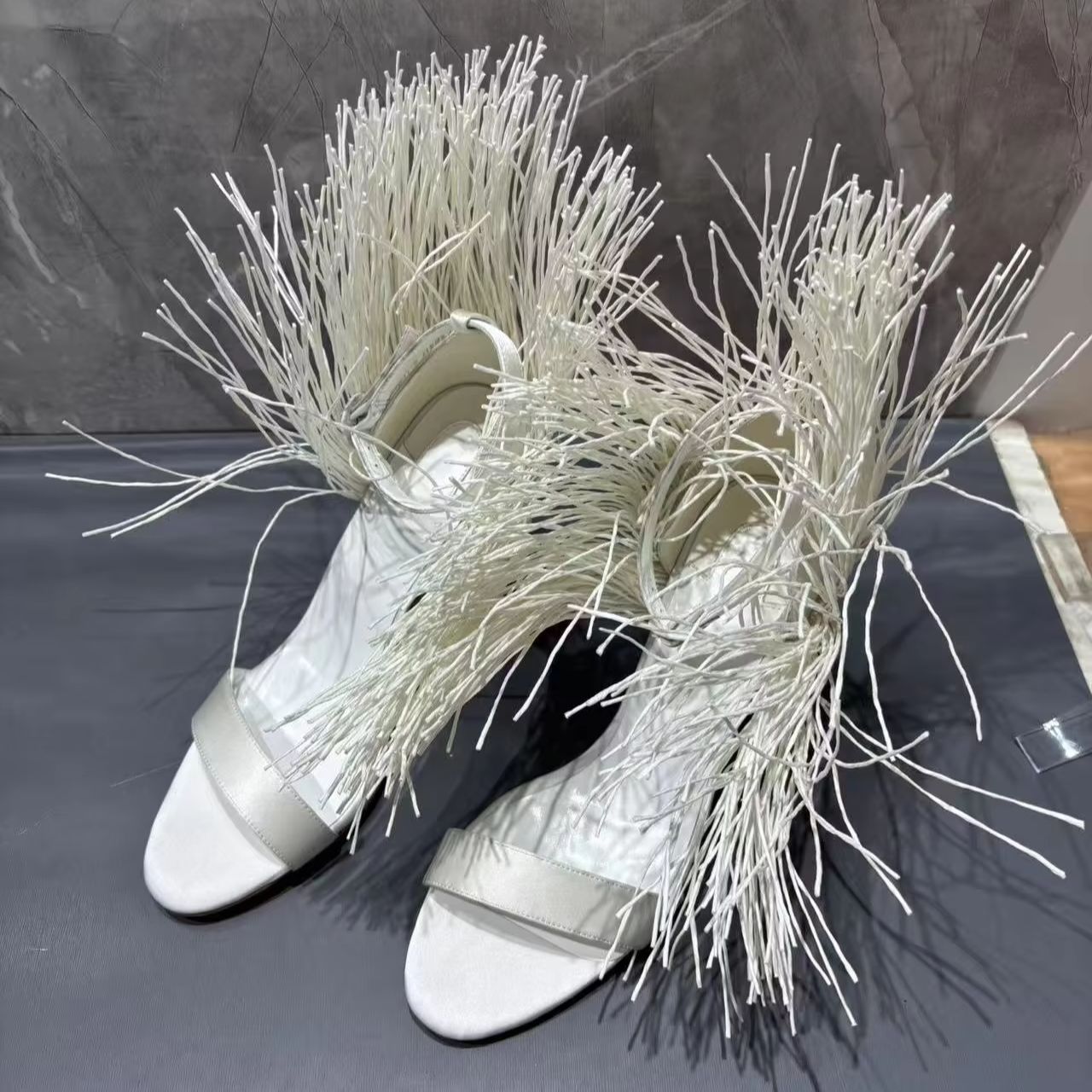 Białe skórzane sandały damskie – Women'S Shoes Red Bottoms recenzja i cena