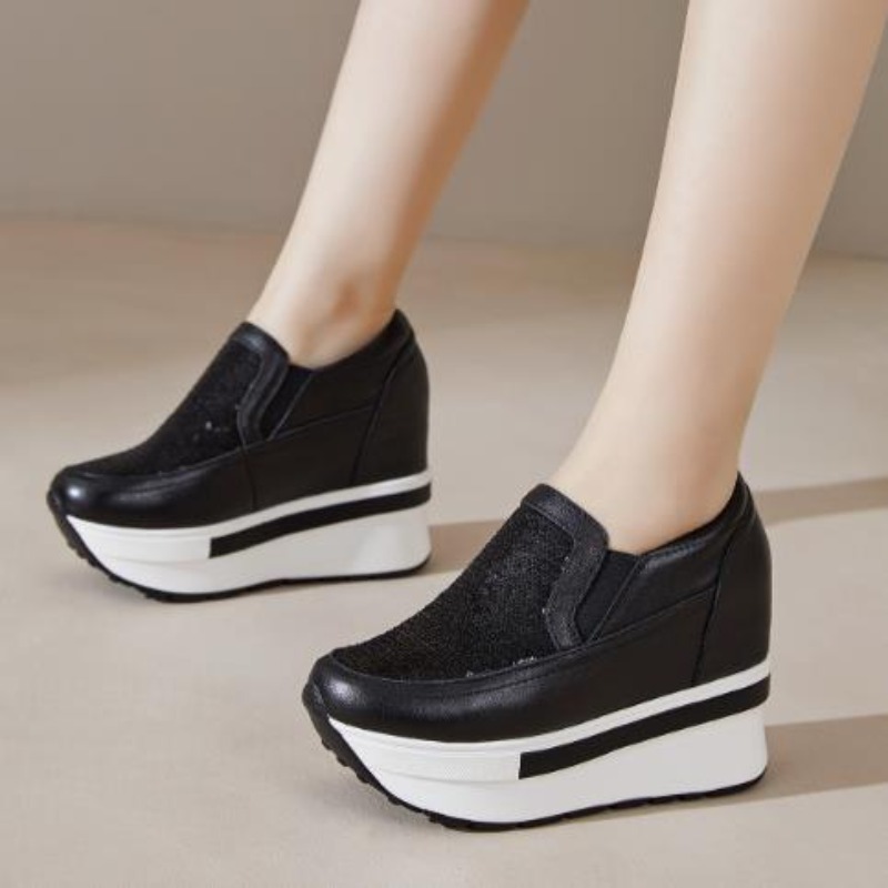 Damskie sneakersy z błyszczący – Wedge Heeled Sneaker recenzja i cena