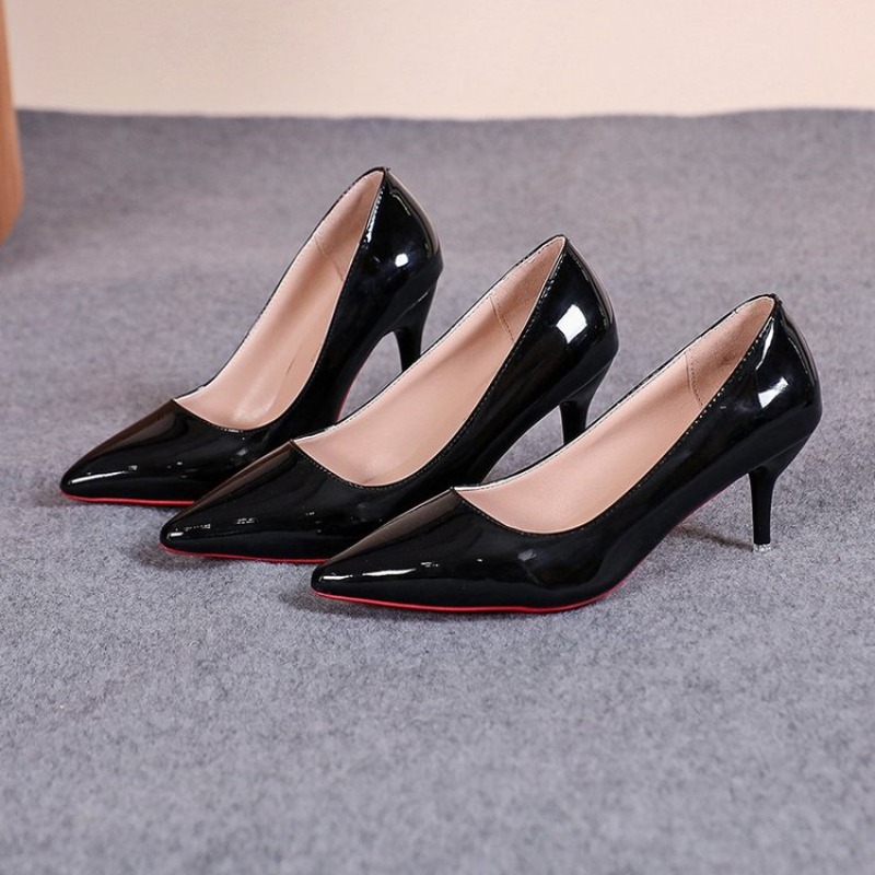 Seksowne szpilki z lakierowane – Patent Leather Pump recenzja i cena