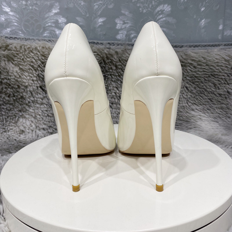 Szpilki Tikicup z seksownym de – Patent Leather Pump recenzja i cena