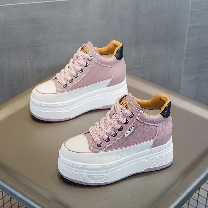 Damskie buty wulkanizowane na  – Wedge Heeled Sneaker recenzja i cena