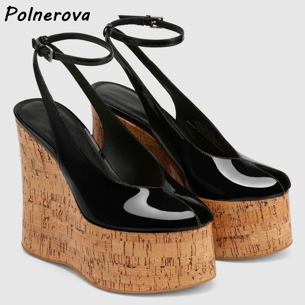 Sandały na koturnie z lakierow – Cork Wedge Sandal recenzja i cena